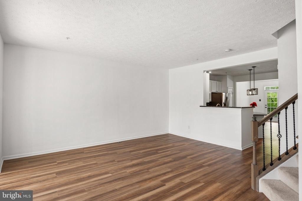 9805 Redwing Drive - Photo 10