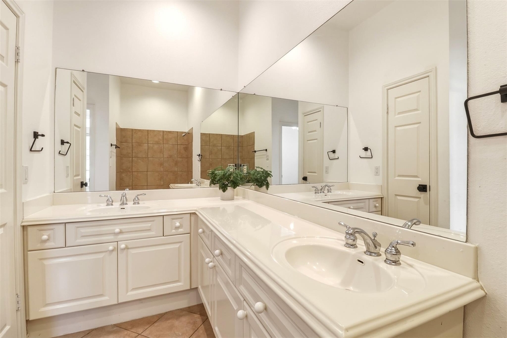 2918 Ranch Road 620 N - Photo 14