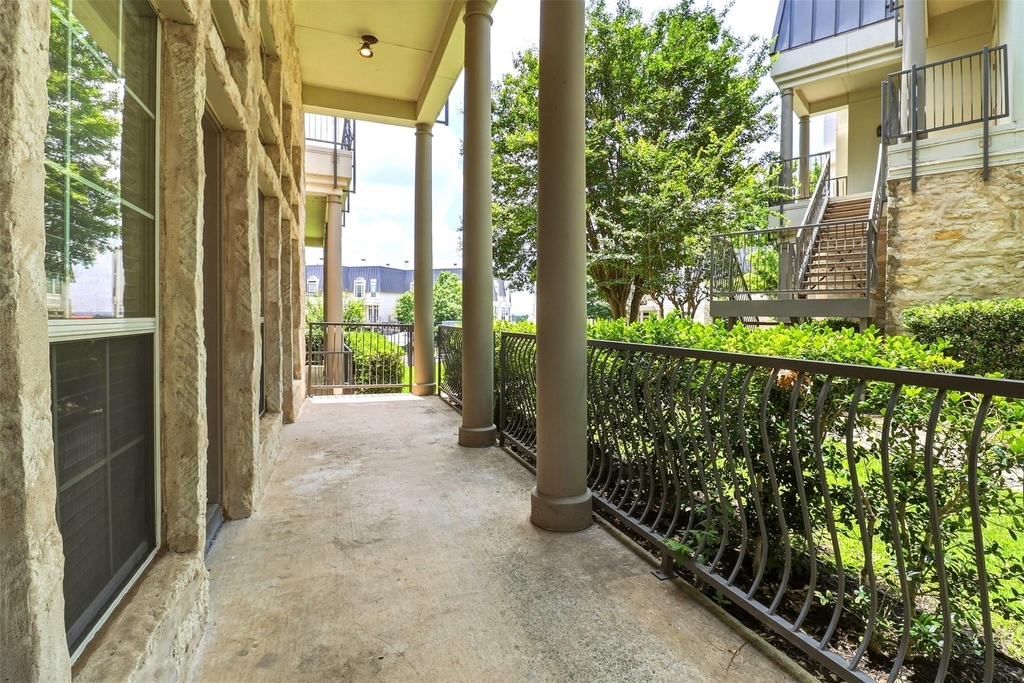 2918 Ranch Road 620 N - Photo 20