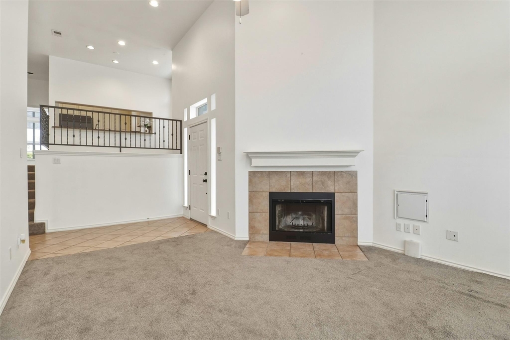 2918 Ranch Road 620 N - Photo 7