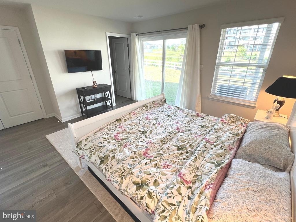 4917 Arcola Road - Photo 3