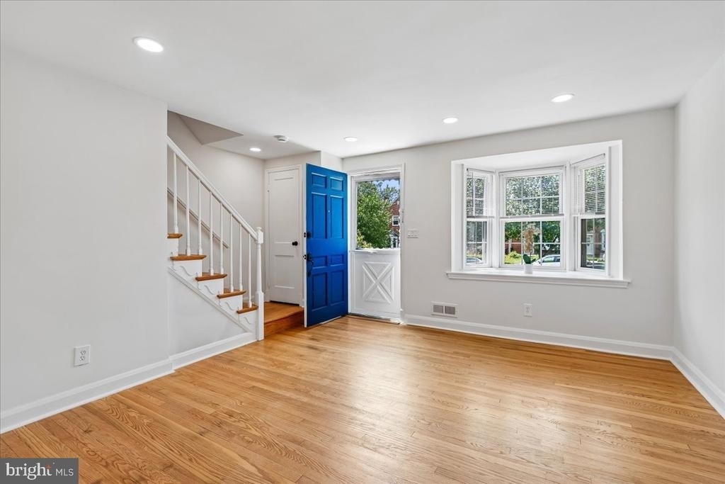 1612 Hardwick Road - Photo 2