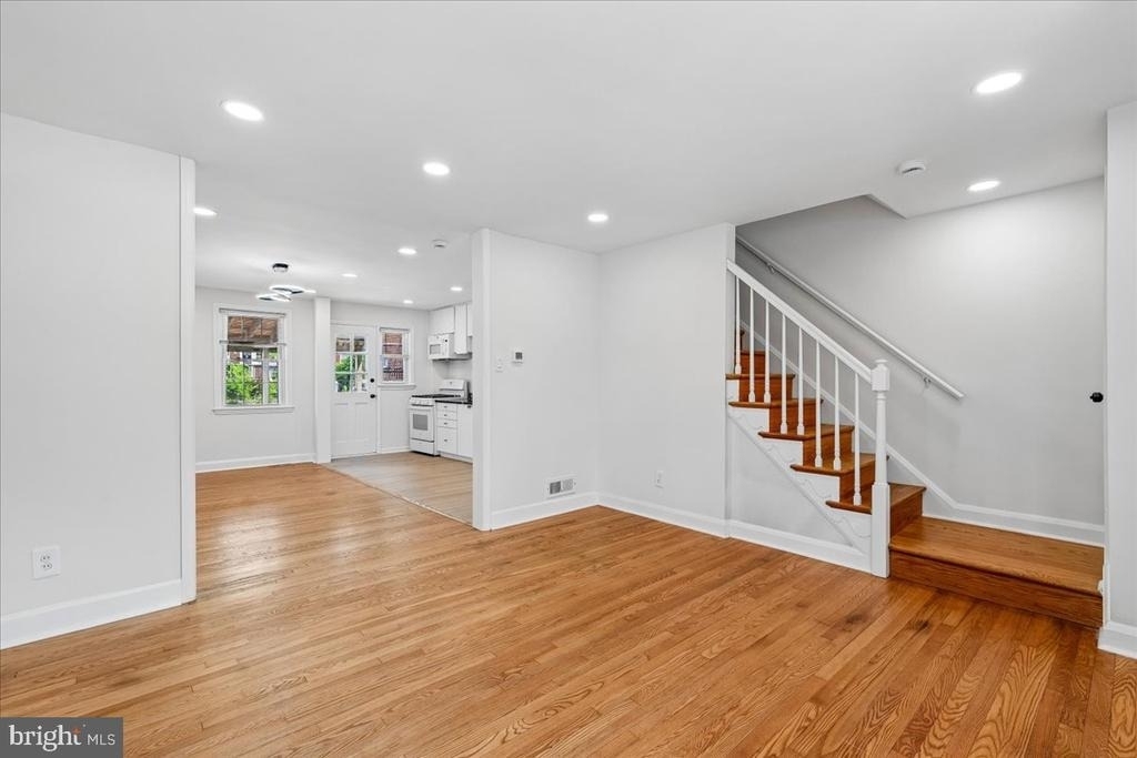 1612 Hardwick Road - Photo 5