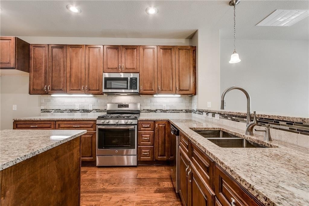 3300 Elija St - Photo 1