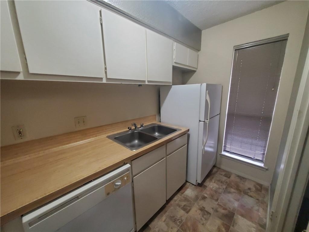3000 Guadalupe St - Photo 4