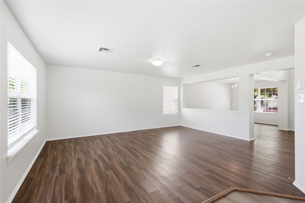 18120 Topsail St - Photo 32