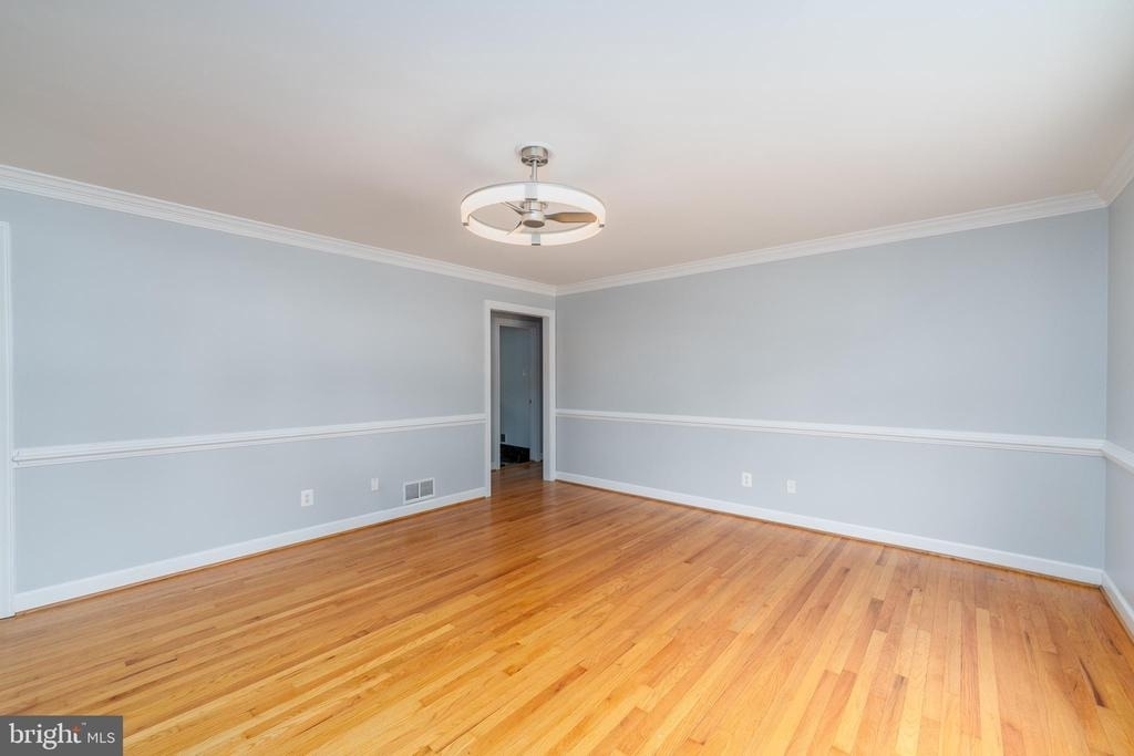 906 Rosedale Avenue - Photo 4