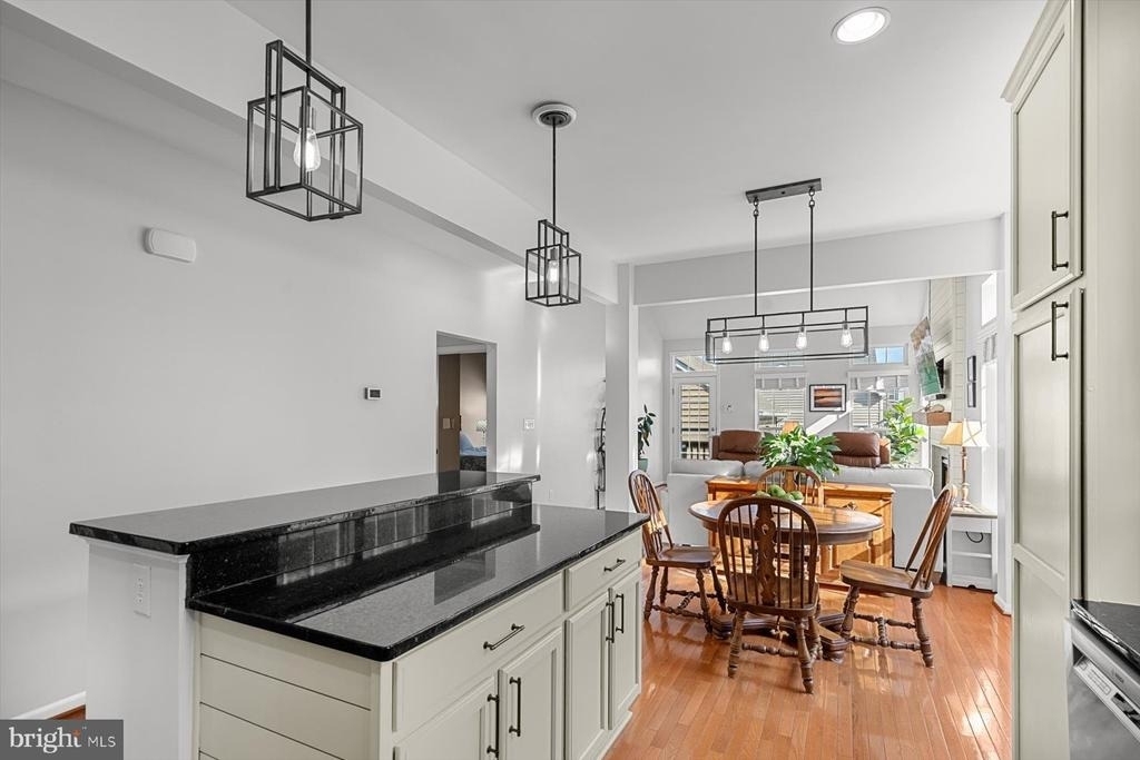 301 Adelaide Drive - Photo 13