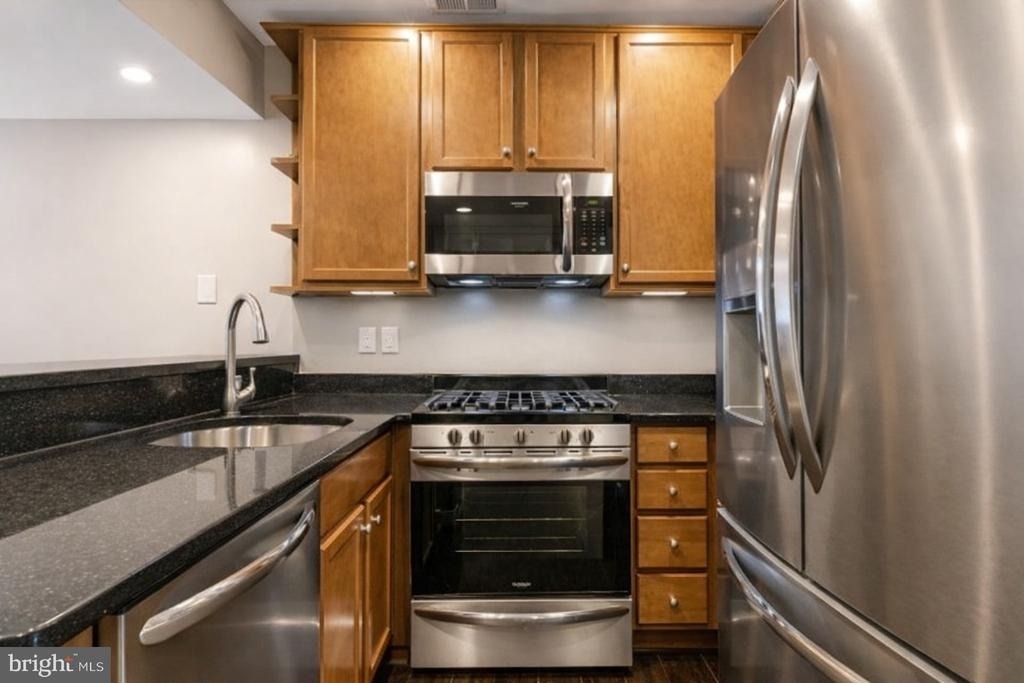 1519 Constitution Avenue Ne - Photo 5