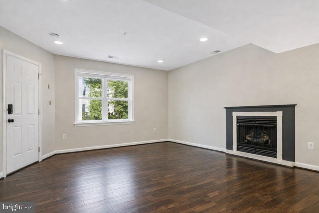 1519 Constitution Avenue Ne - Photo 1