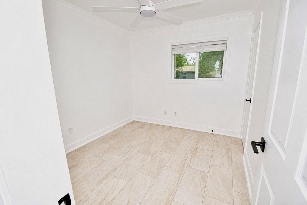 6027 Bluebell Cir - Photo 12