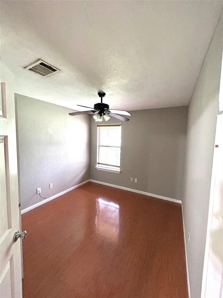 5708 Spring Meadow Rd - Photo 13