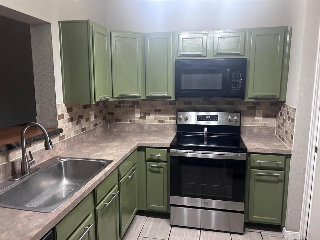 5708 Spring Meadow Rd - Photo 1