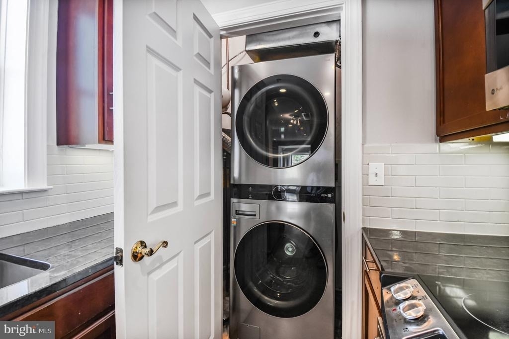 1229 12th Street Nw - Photo 7