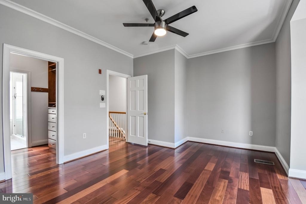 1229 12th Street Nw - Photo 9