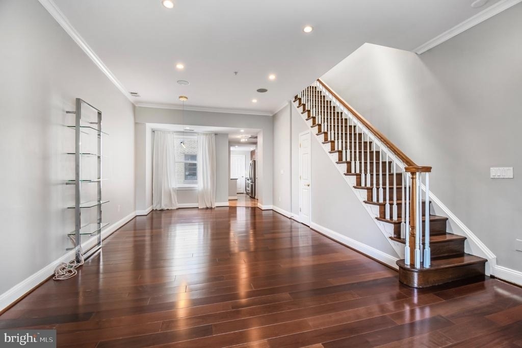 1229 12th Street Nw - Photo 6