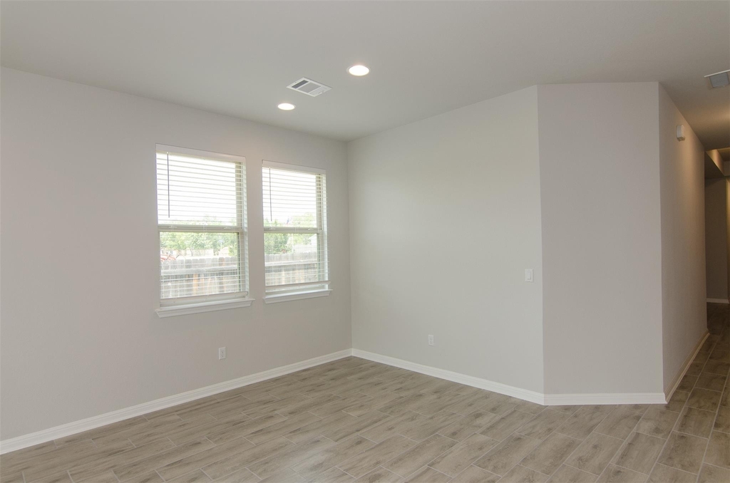 905 Olive Creek Dr - Photo 4