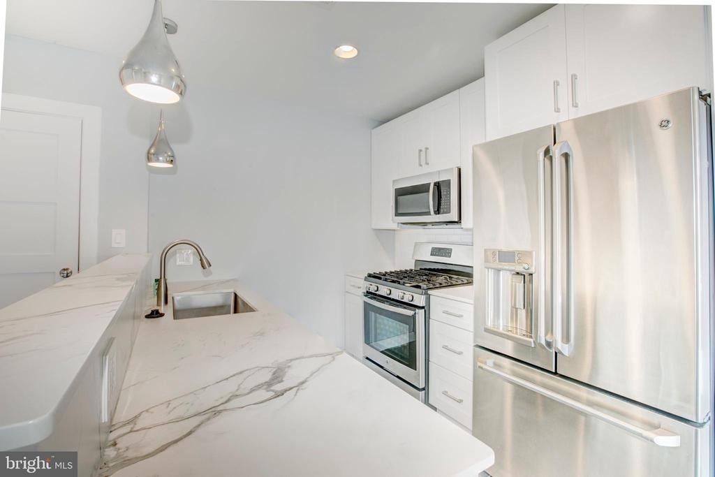 1827 Benning Road Ne - Photo 12