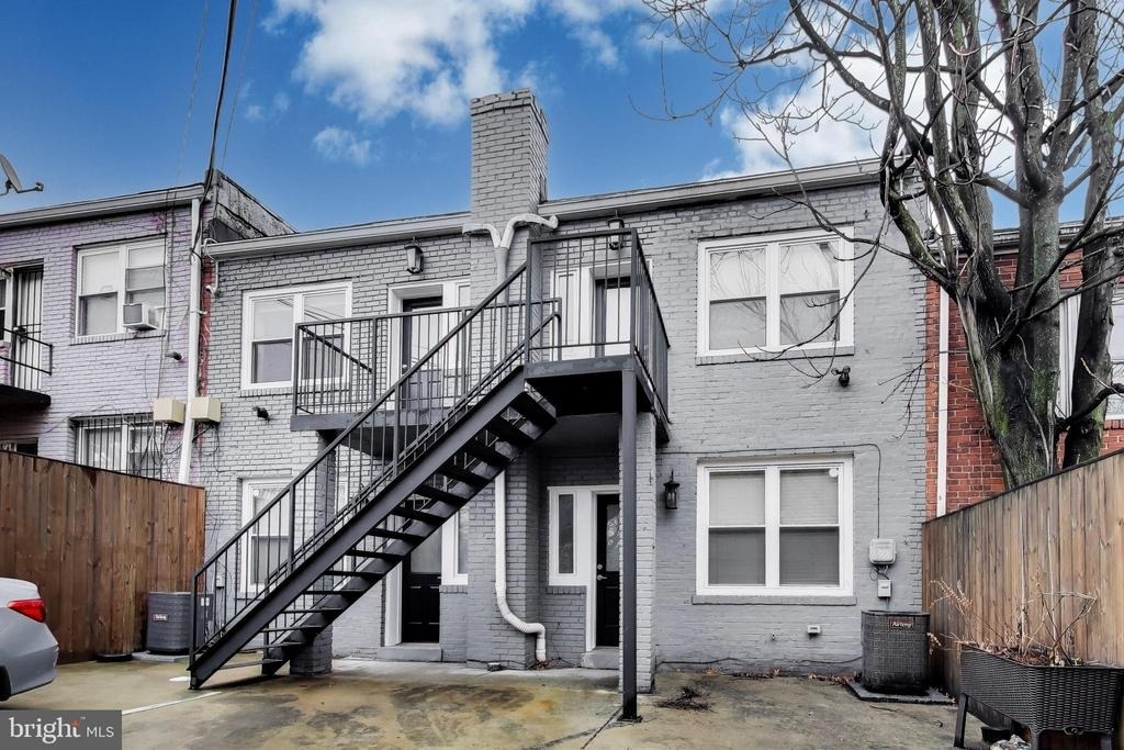 924 19th Street Ne - Photo 18