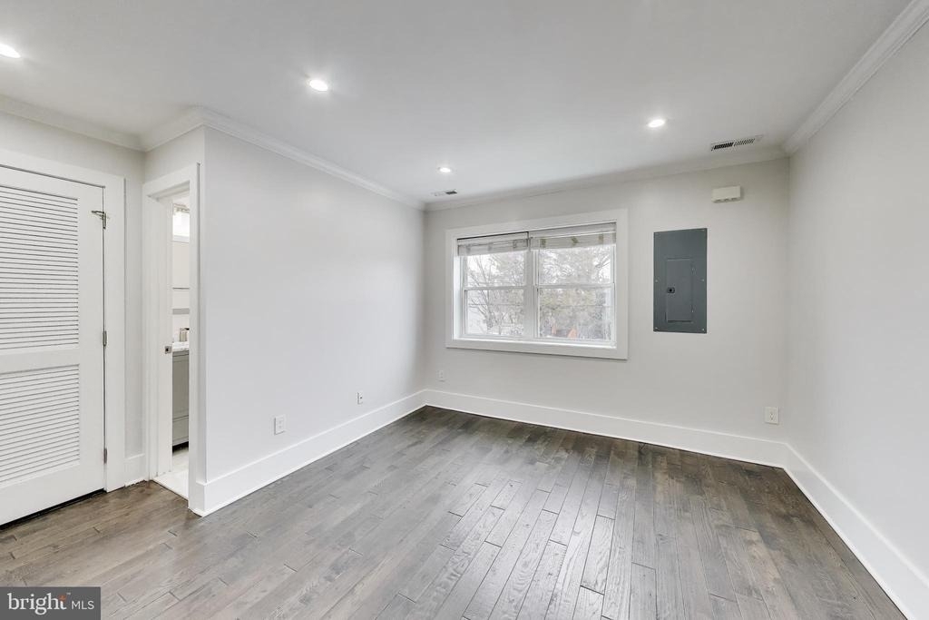 5031 H Street Se - Photo 11