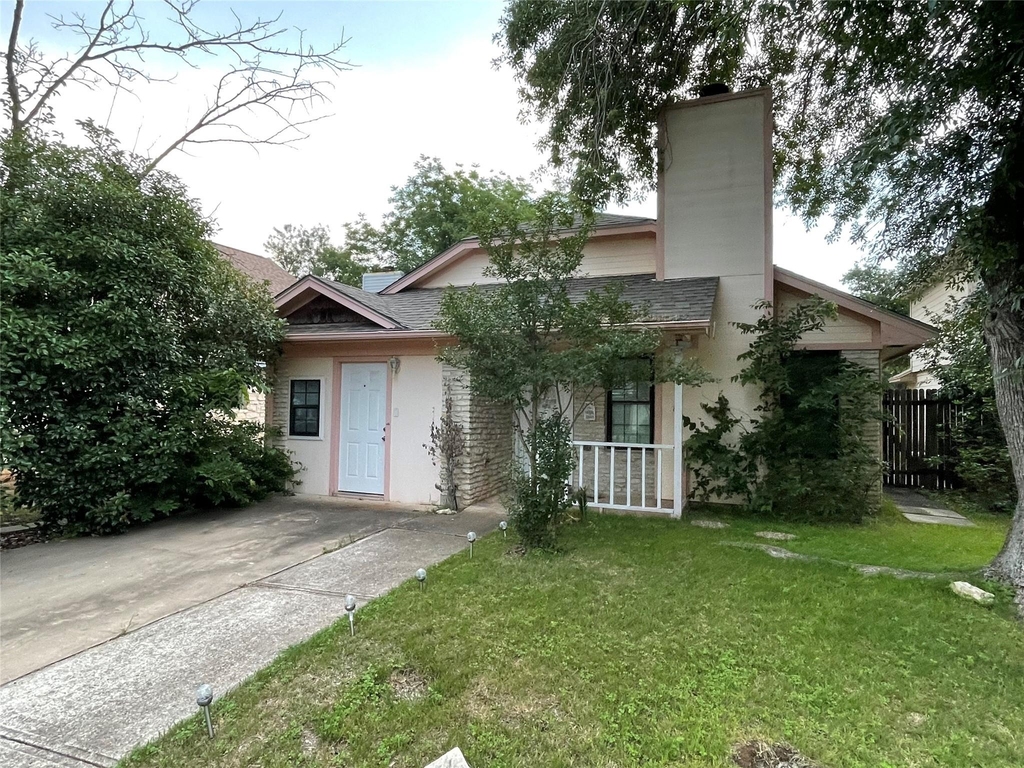 16821 Whitebrush Loop - Photo 0