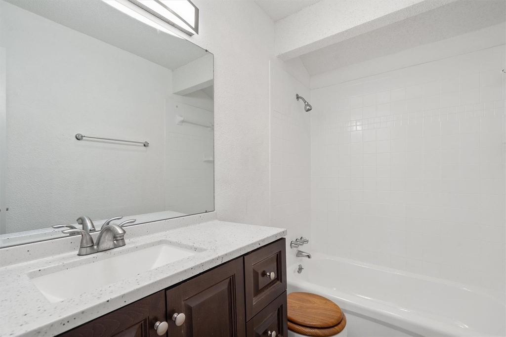 3415 Menchaca Road - Photo 9