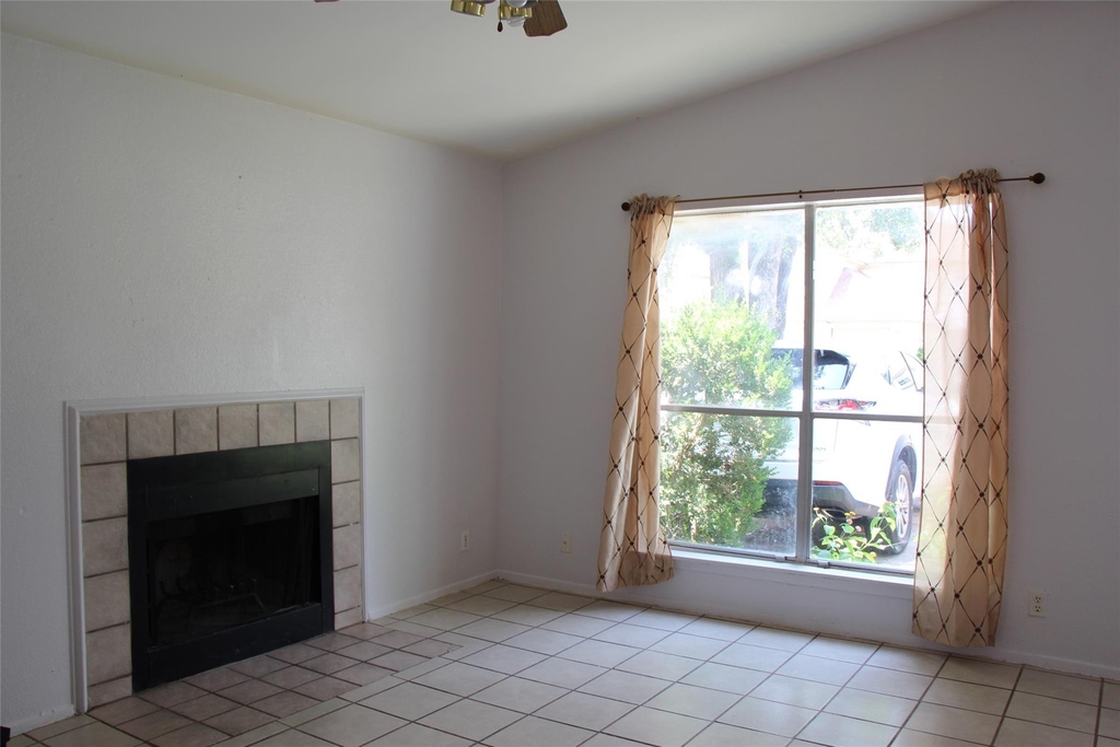 9603 Nightjar Dr - Photo 4