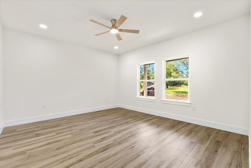 109 Clear Spring St - Photo 5