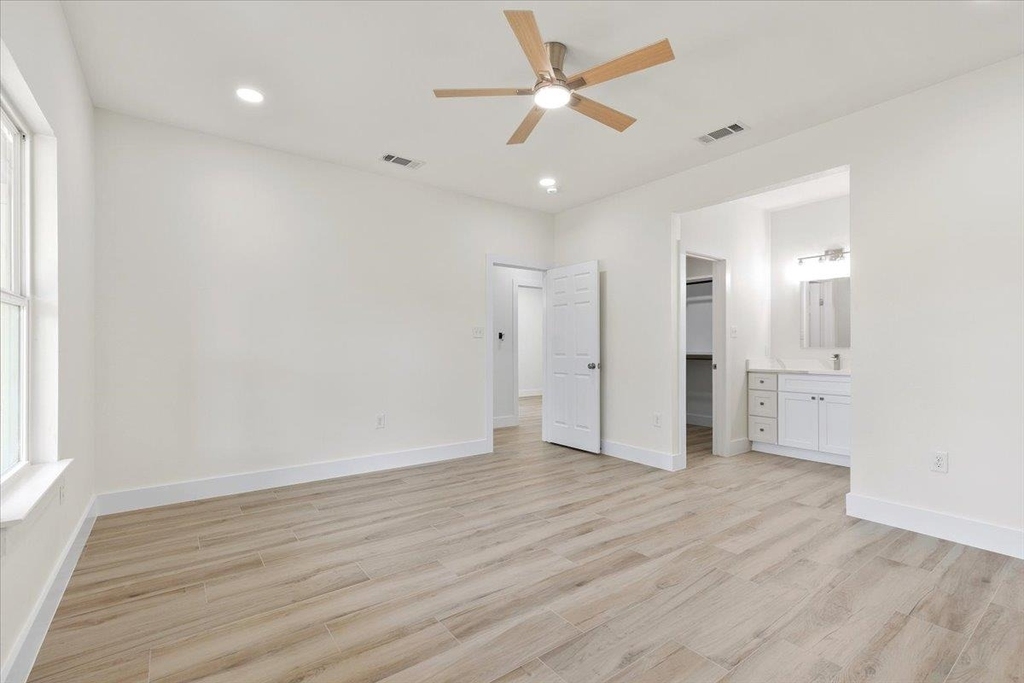 109 Clear Spring St - Photo 4
