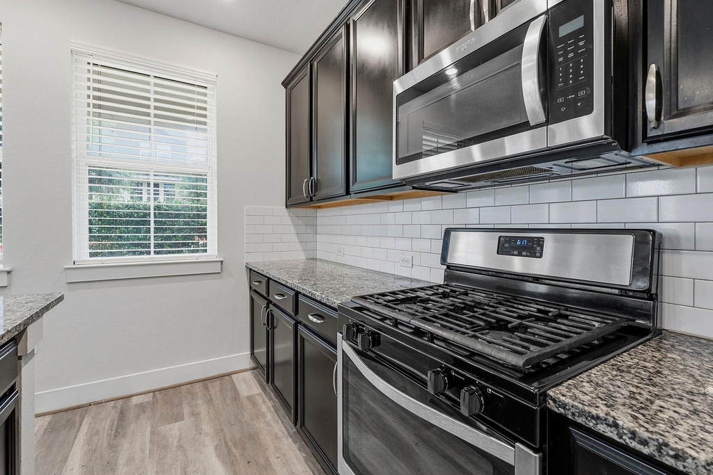 7105 Silver Star Ln - Photo 6