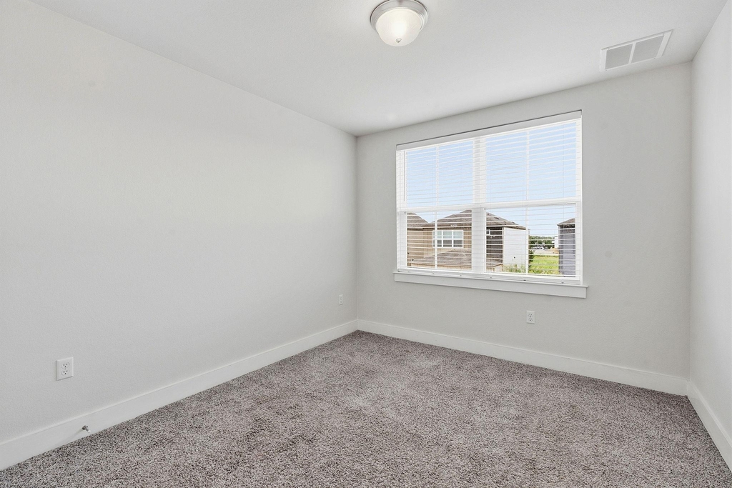 7105 Silver Star Ln - Photo 13