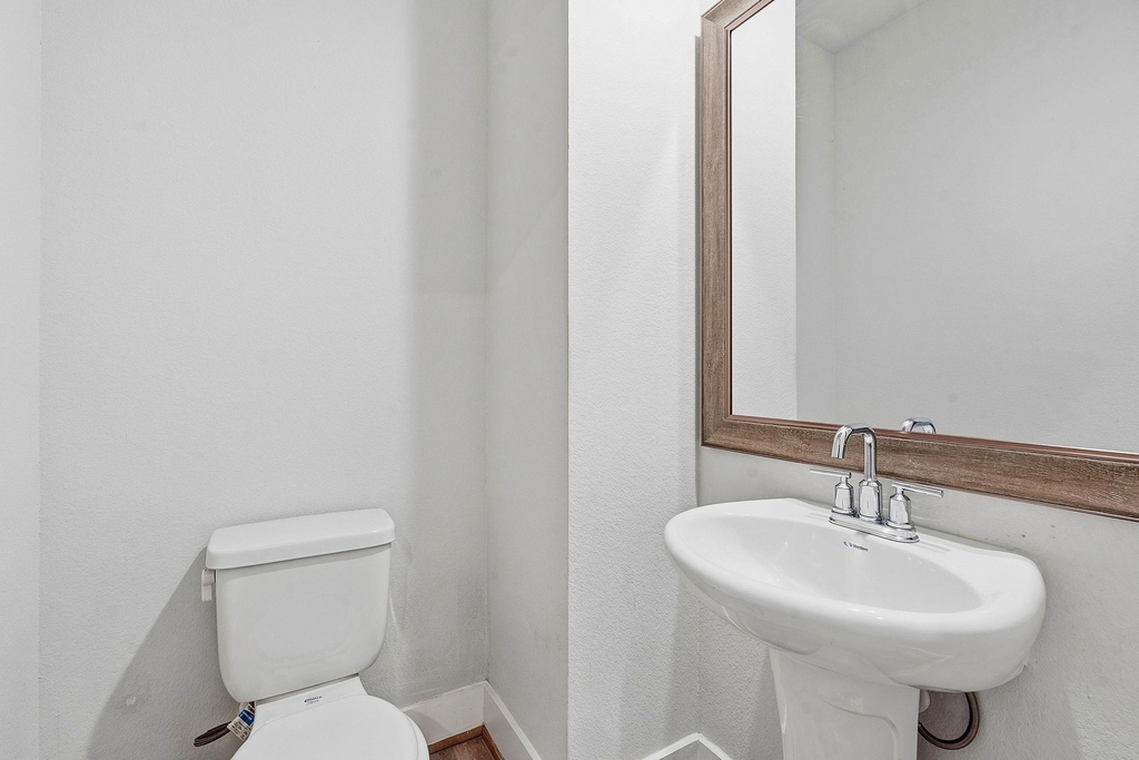 7105 Silver Star Ln - Photo 8