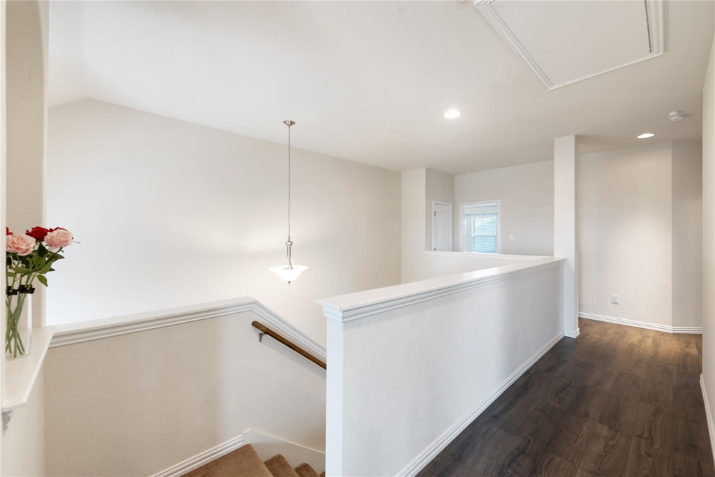 156 Banana St - Photo 23