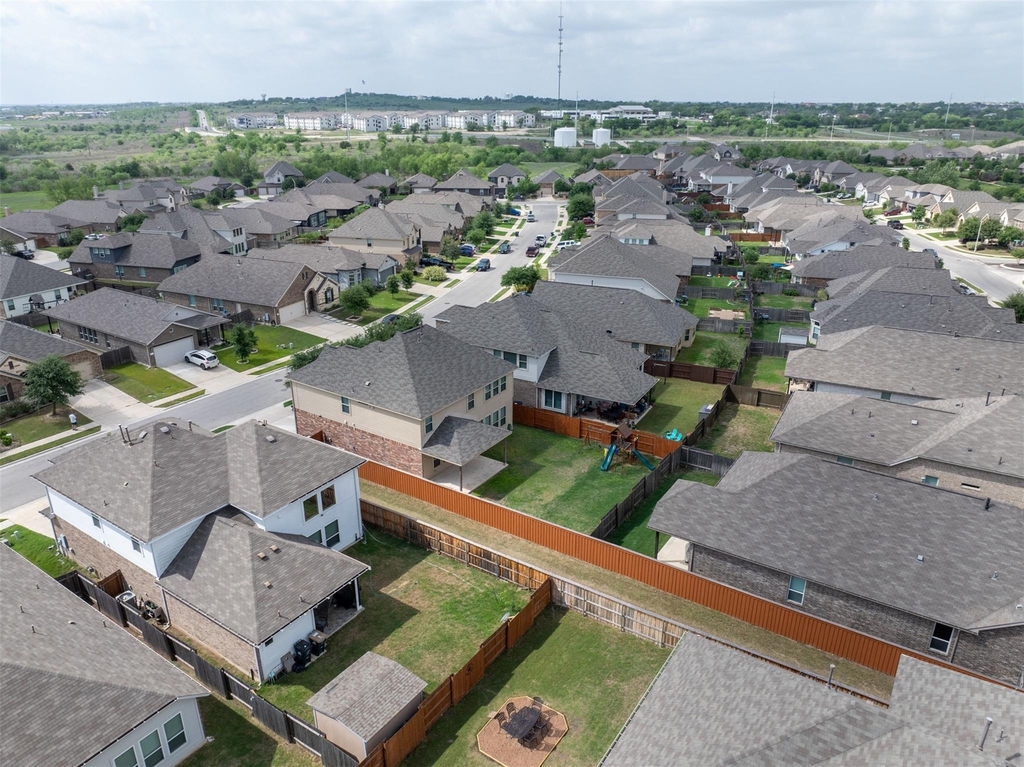 156 Banana St - Photo 32