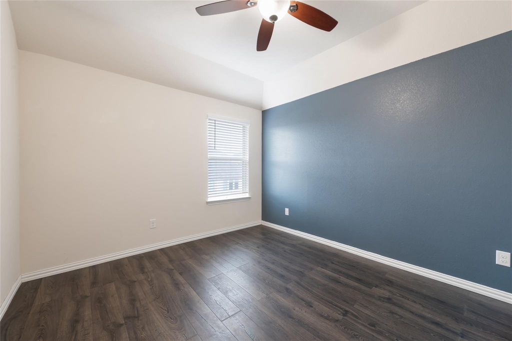 156 Banana St - Photo 27