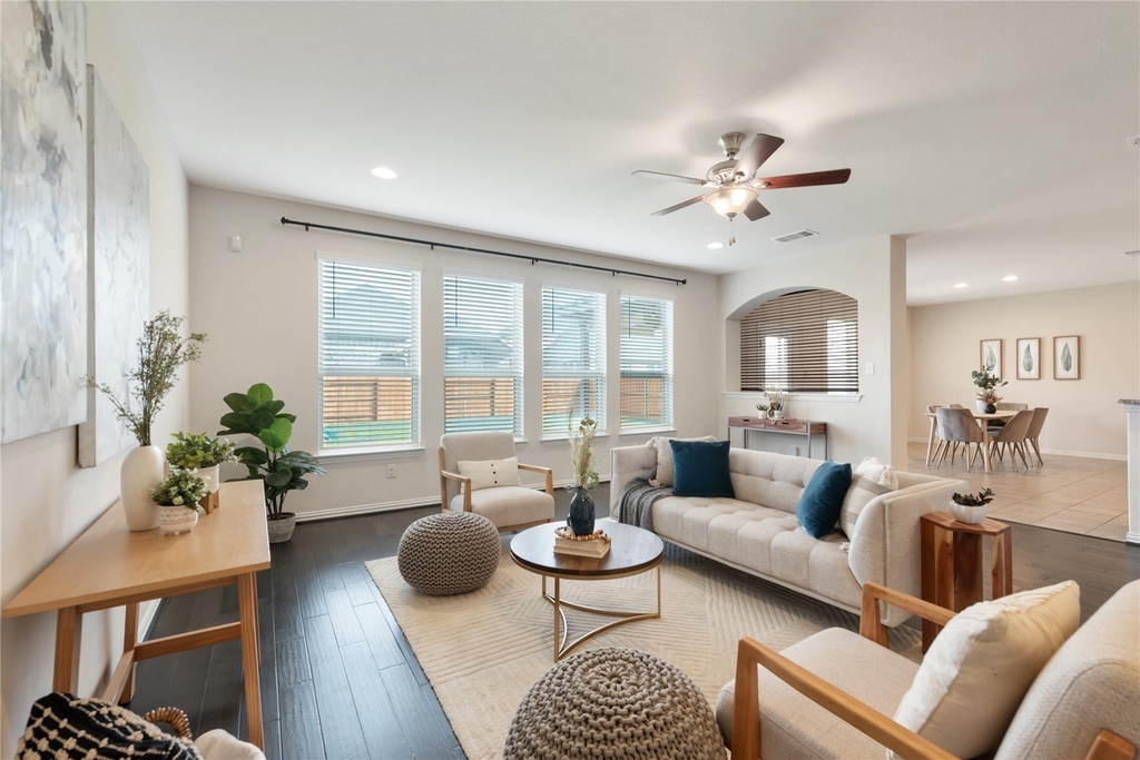 156 Banana St - Photo 4