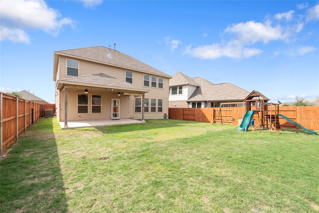 156 Banana St - Photo 30
