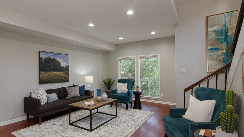2529 Rio Grande St - Photo 3