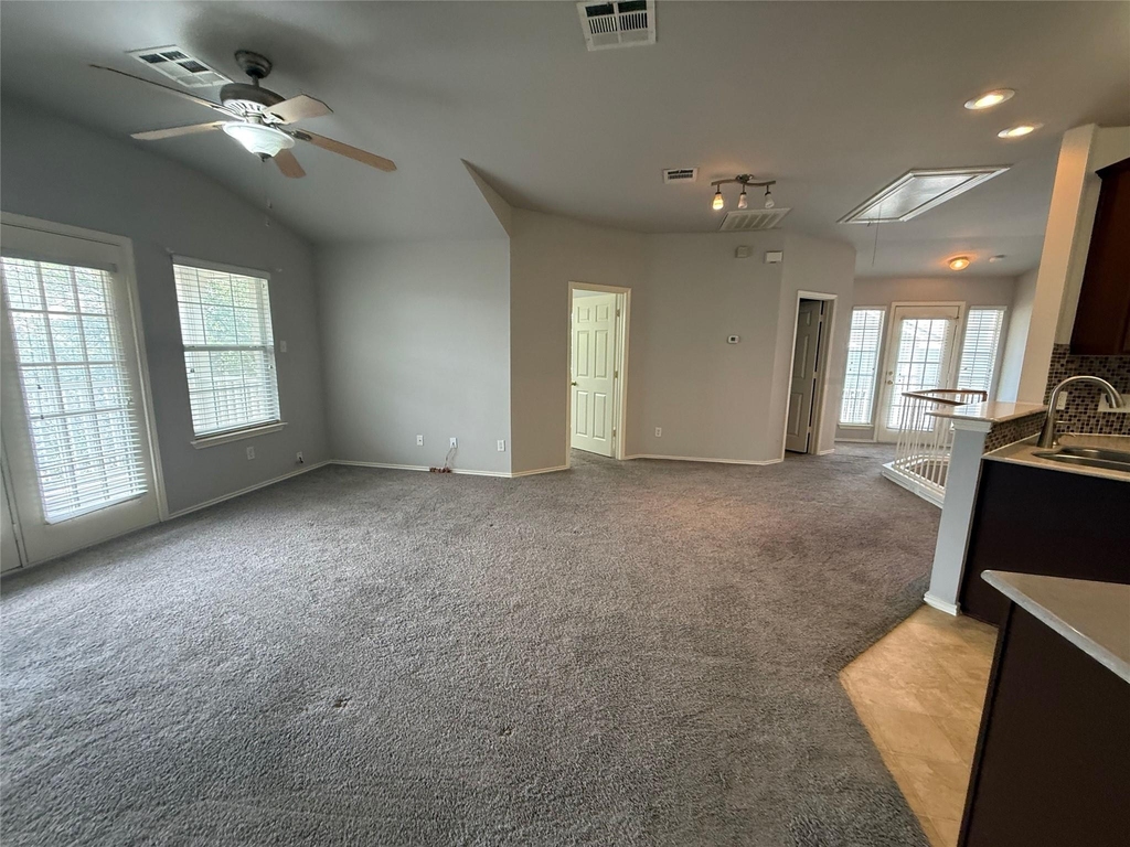 1900 Scofield Ridge Pkwy - Photo 20