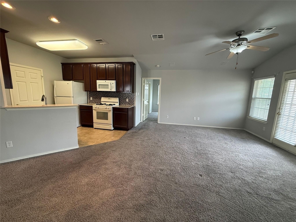 1900 Scofield Ridge Pkwy - Photo 10
