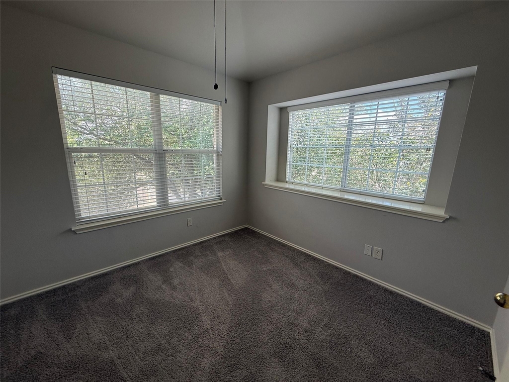 1900 Scofield Ridge Pkwy - Photo 13