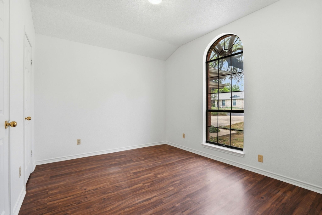 306 Woodstone Dr - Photo 26