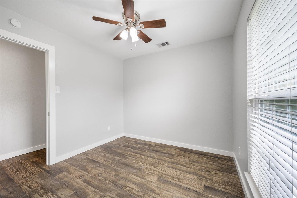 12902 Lamplight Village Ave - Photo 28