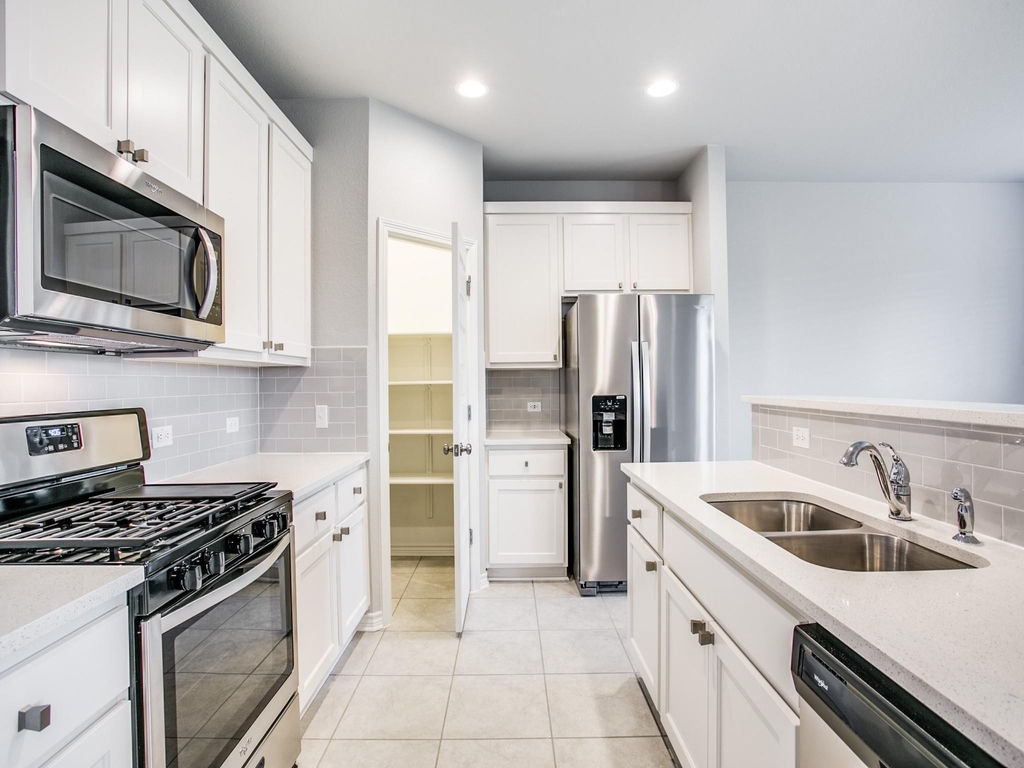 508 Rearing Mare Pass - Photo 4