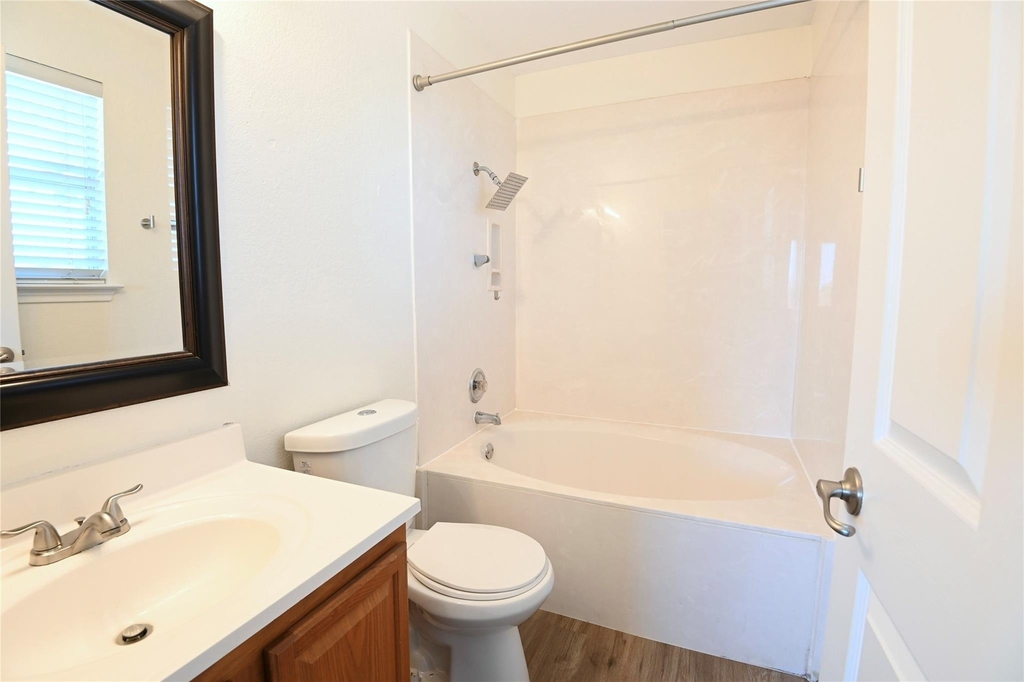 5820 Angel Dr - Photo 13