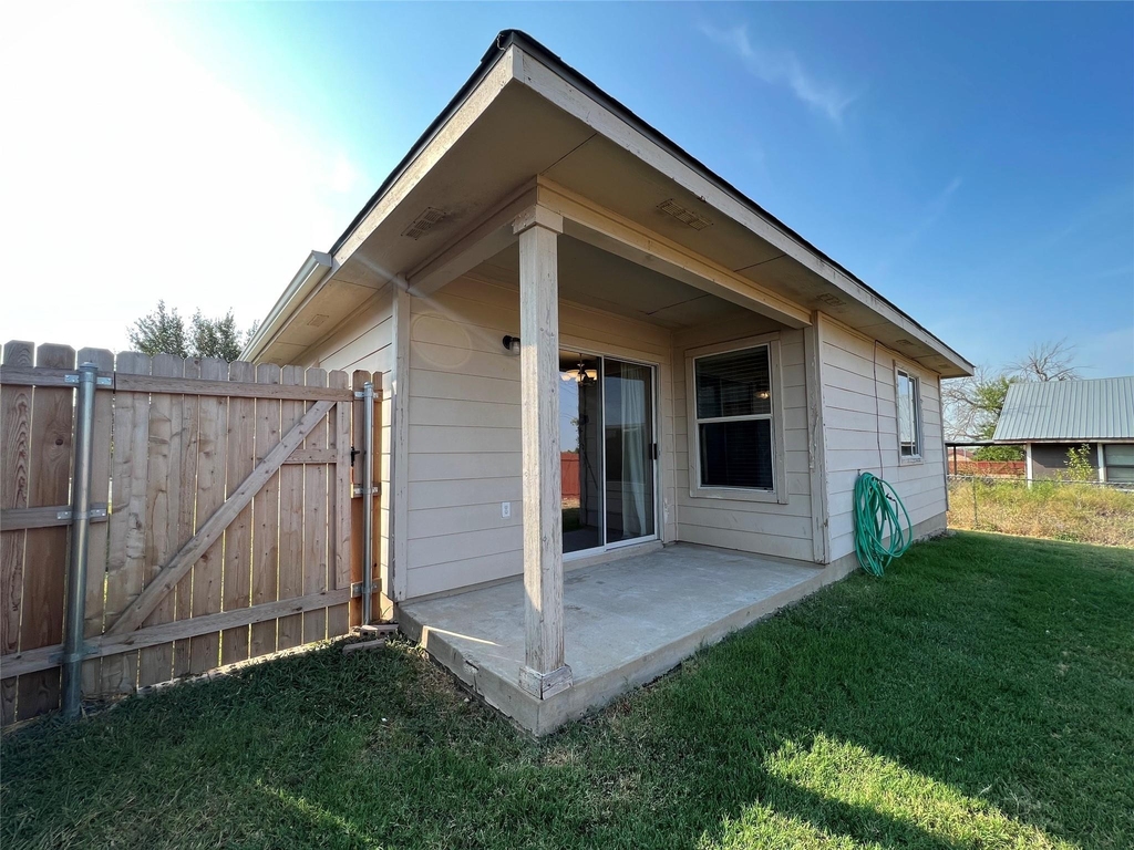 5820 Angel Dr - Photo 22