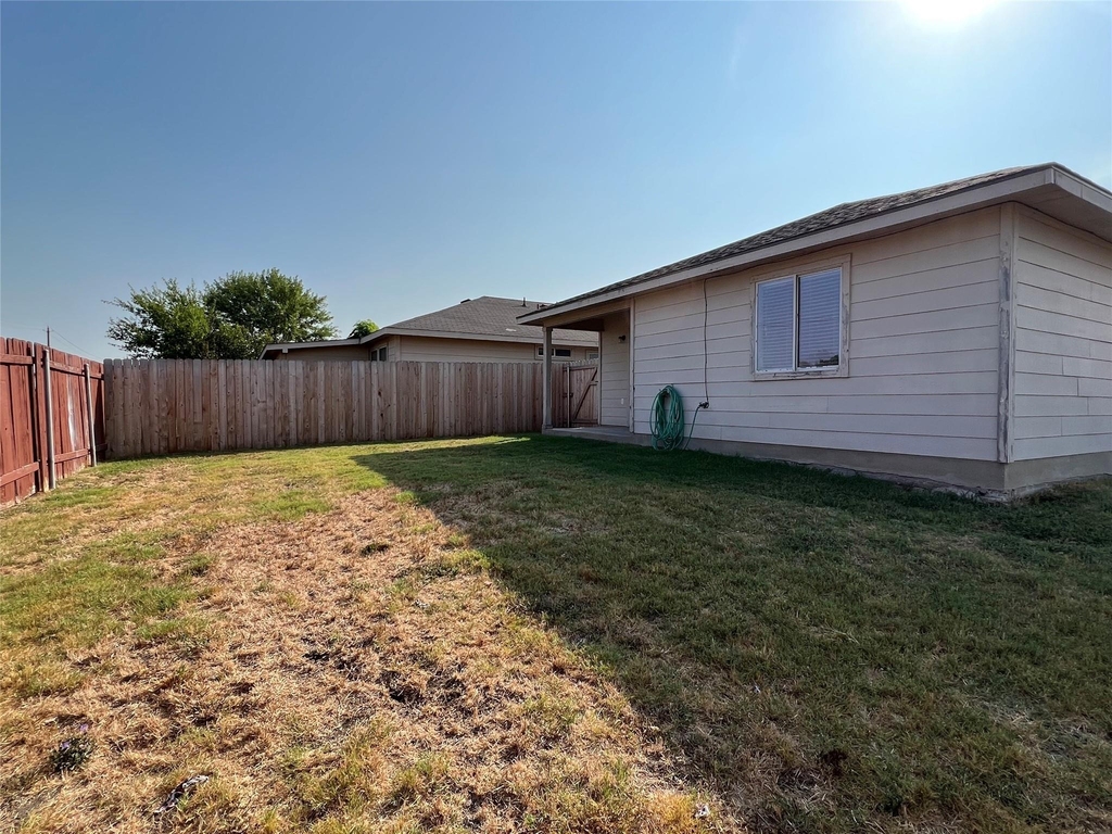 5820 Angel Dr - Photo 20