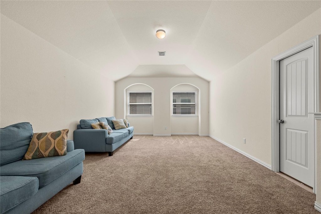3665 Bainbridge St - Photo 29