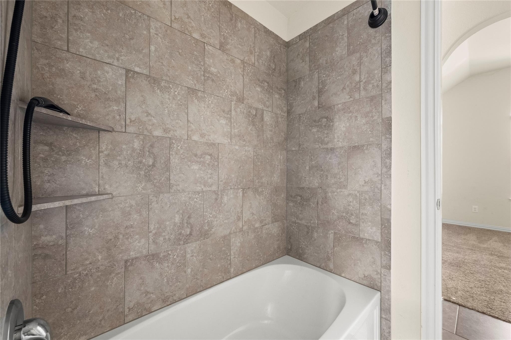 3665 Bainbridge St - Photo 36