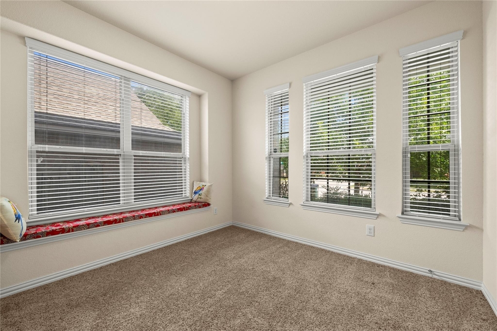 3665 Bainbridge St - Photo 21